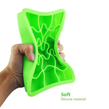 Plastic silicone ice cube tray with lid hot sell for wholesales
