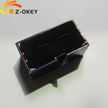 Paper and plastic cufflink box with national flag pattern