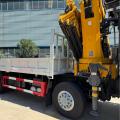 Грузавік-кран SINOTRUK для ўздыму цяжкіх грузаў