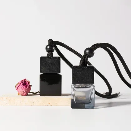 Black Car Perfume Bottle with Wooden Lid