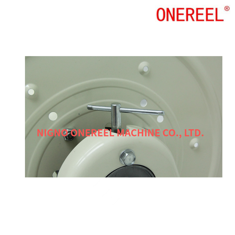 heavy duty cable reel (2) heavy duty cable reel (2)