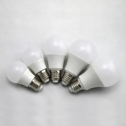 Top China Supplier CE RoHS Approval LED Bulb (GHD-LB5W)