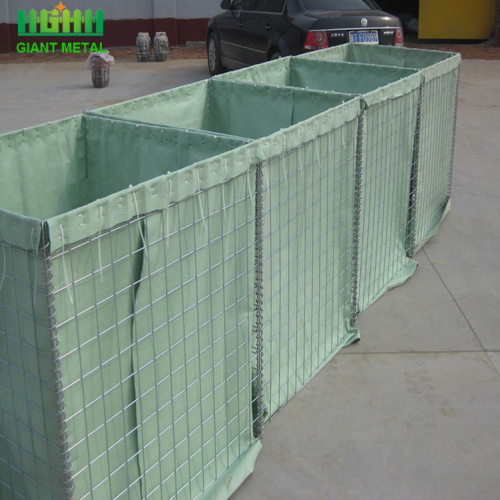 Heavily galvanized hesco defensive barrier for military