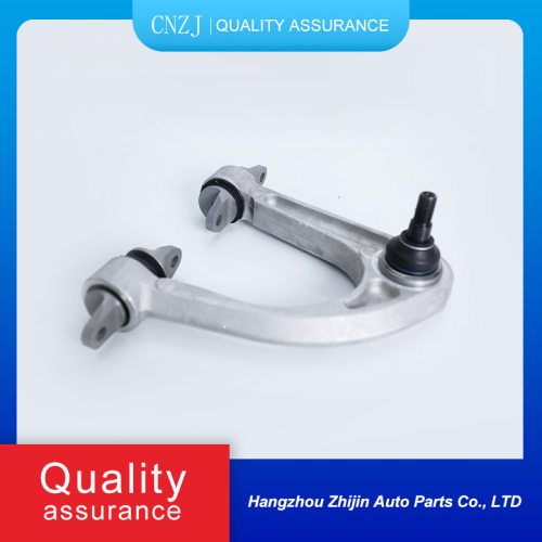 ম্যাকলারেনের সামনের উপরের সুইং হাতের ডান দিকে