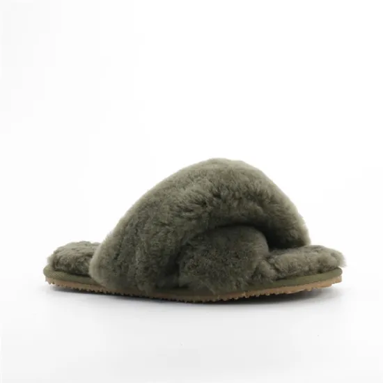 Women's Flat Bottom Sheepskin Slippers