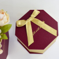 Octagon Flower actuel Boîte-cadeau avec ruban