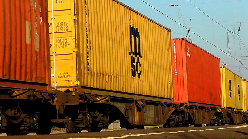 การขนส่งสินค้า-Train-G812B3DFD4_1280 freight-train-g812b3dfd4_1280