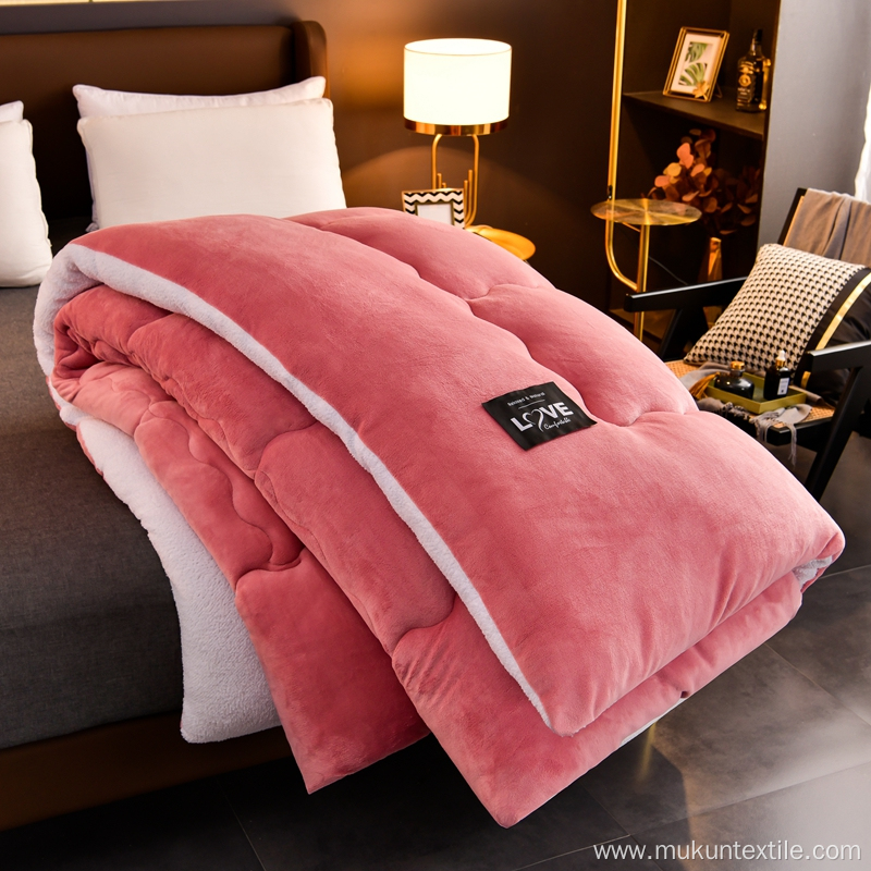 Skin friendly durable solid color milk velvet quilt