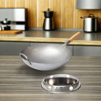 Eco-Friendly Chinese Hand-Hammered Carbon Steel Wok Set with Handle