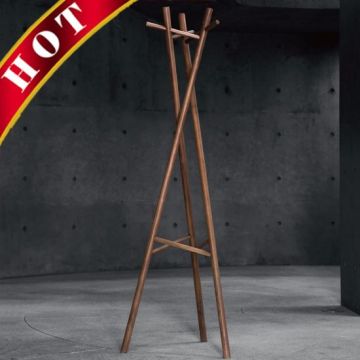 "PRETTY WAIST" CLOTH STAND RACK