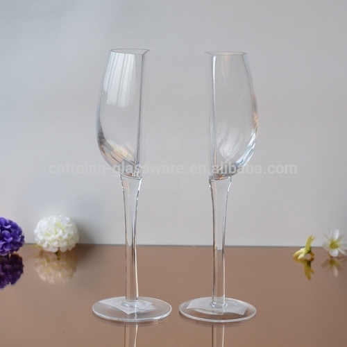 Wine glass with stem unique shaped fo sale 6oz
