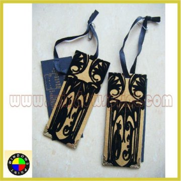 Flocked garment hangtags