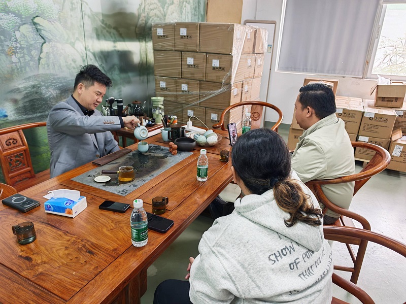 Philippine Clients Visit HFSecurity Factory for Inspection and Exchange, Exploring New Chapters in Biometric Cooperation!