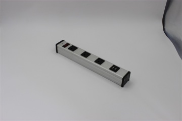 PDU -Desktop -PUT -Strip -Desktop -Sockel