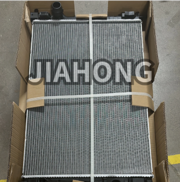 3.2L Radiator for Land Rover Range Rover Evoque Auto Parts LR039530 LR006715 LR006714 LR070463
