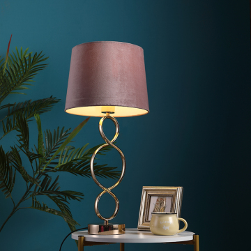 Unique European Luxury Iron Base Night Lamp: A Modern Hotel Table Lamp