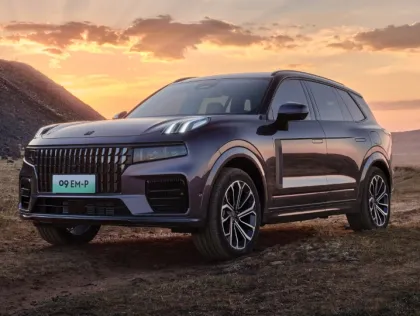 New Energy Lynk&Co 09 Car