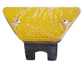 trapezoid road delineator