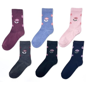Custom-made casual women's cotton socks