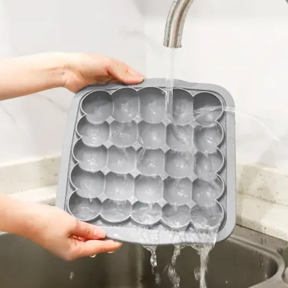 Nonstick Baking Pans for Cakes and Silicone Bakeware