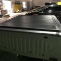 Maxus Tri-Fold Tonneau Cover Kurzbett