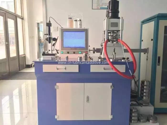 four balls friction test machine