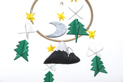 New Arrival Kids Room Decor: Felt Baby Crib Mobile & Nursery Crib Toy Gift
