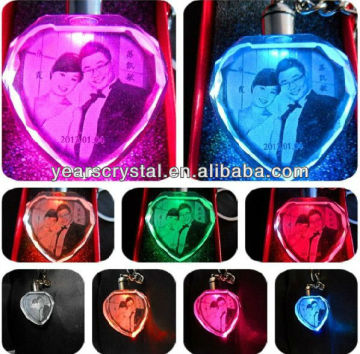 china supply years laser engraved crystal keychains with led flash light for wedding gift(R-0851)