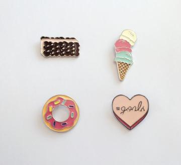 fashion cheap custom wholesale cute alloy drip brooches