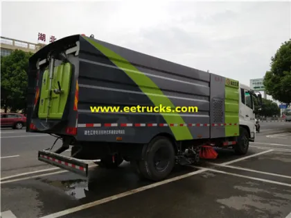 4x2 2000 Gallon Road Sweeping Cars