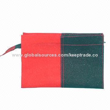 Neoprene Cosmetic Bag, Made of 600D Polyester Material, 2oz Weight