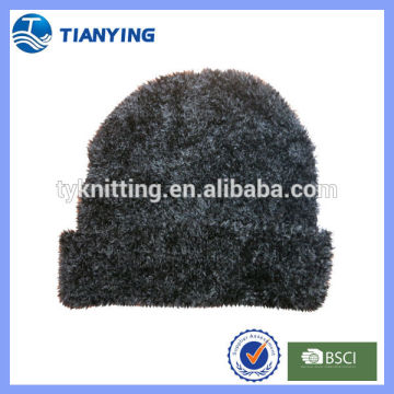 warm and comfortable black feather yarn beanie hats