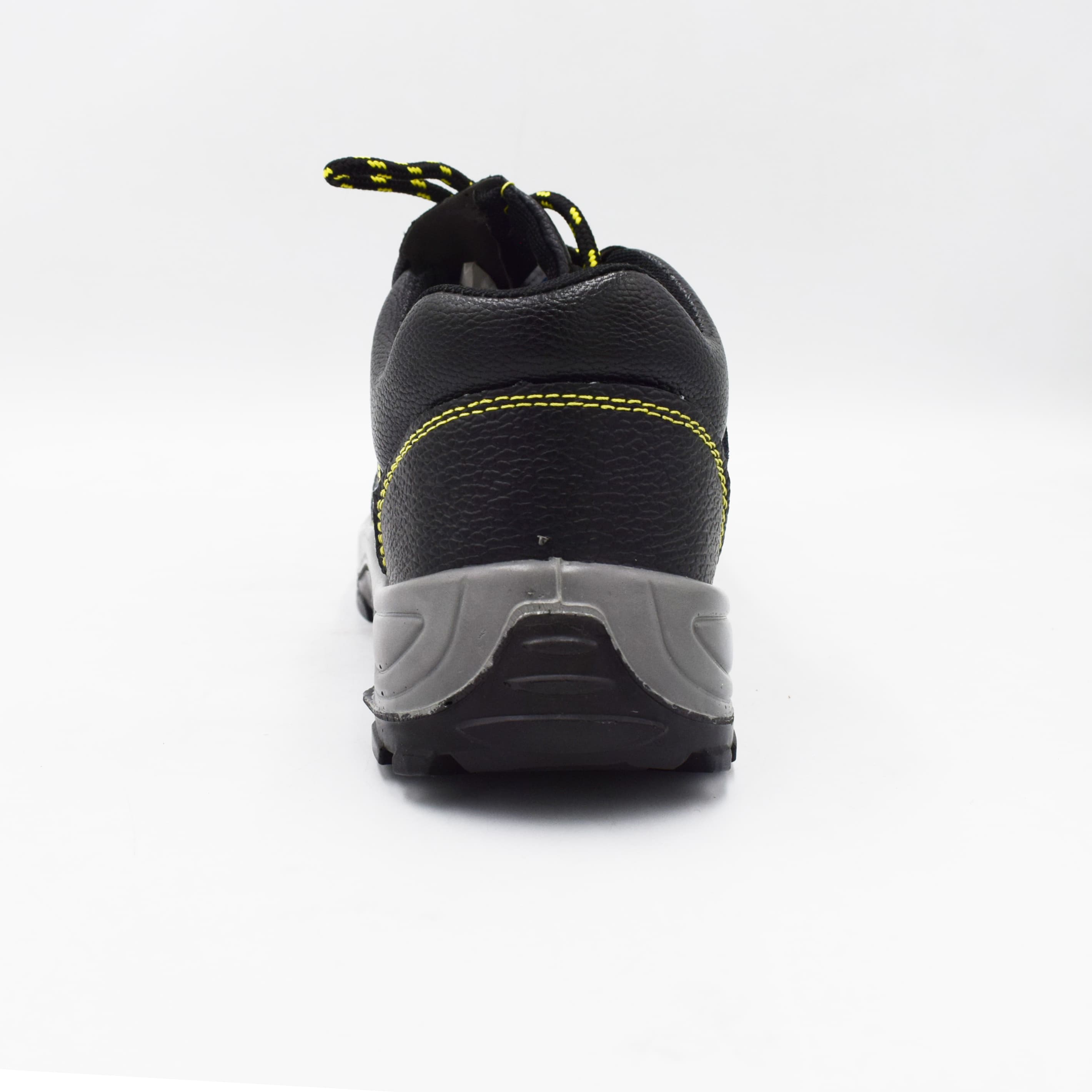 Anti-smashing and anti-stabbing labor safety shoes