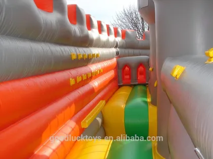 Fort inflatable with obstacles of climbing activities