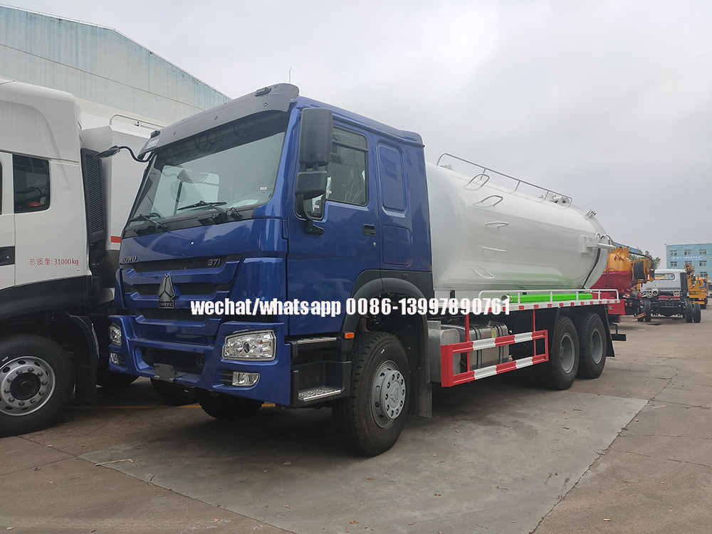 Suction Sewage Truck1 Jpg