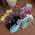 Calcetines náuticos versátiles con expresiones divertidas