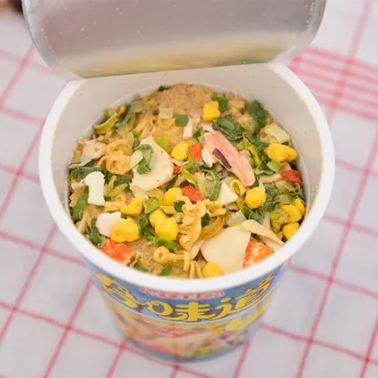 Instant Dry Noodle Snacks Crispy Delicious Instant Noodles