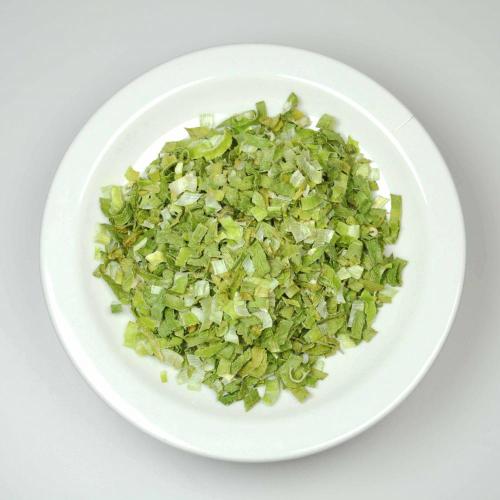 Daun bawang putih serpihan ramuan tunggal
