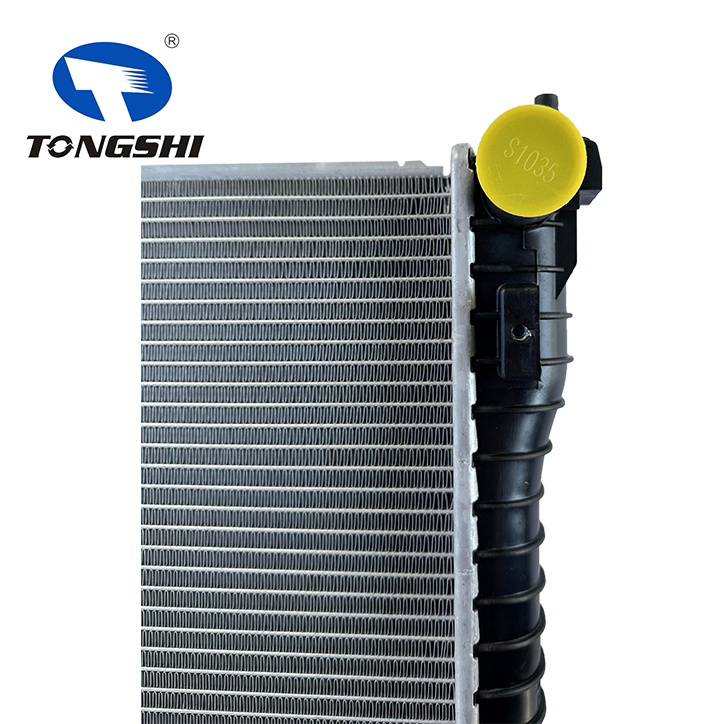 96800739, 4818240, Radiator for Chevrolet Captiva Sport LS 2.4L L4
