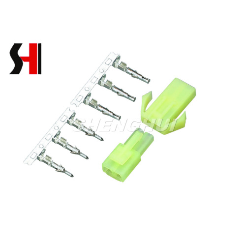 Conector de cable eléctrico compacto a alambre