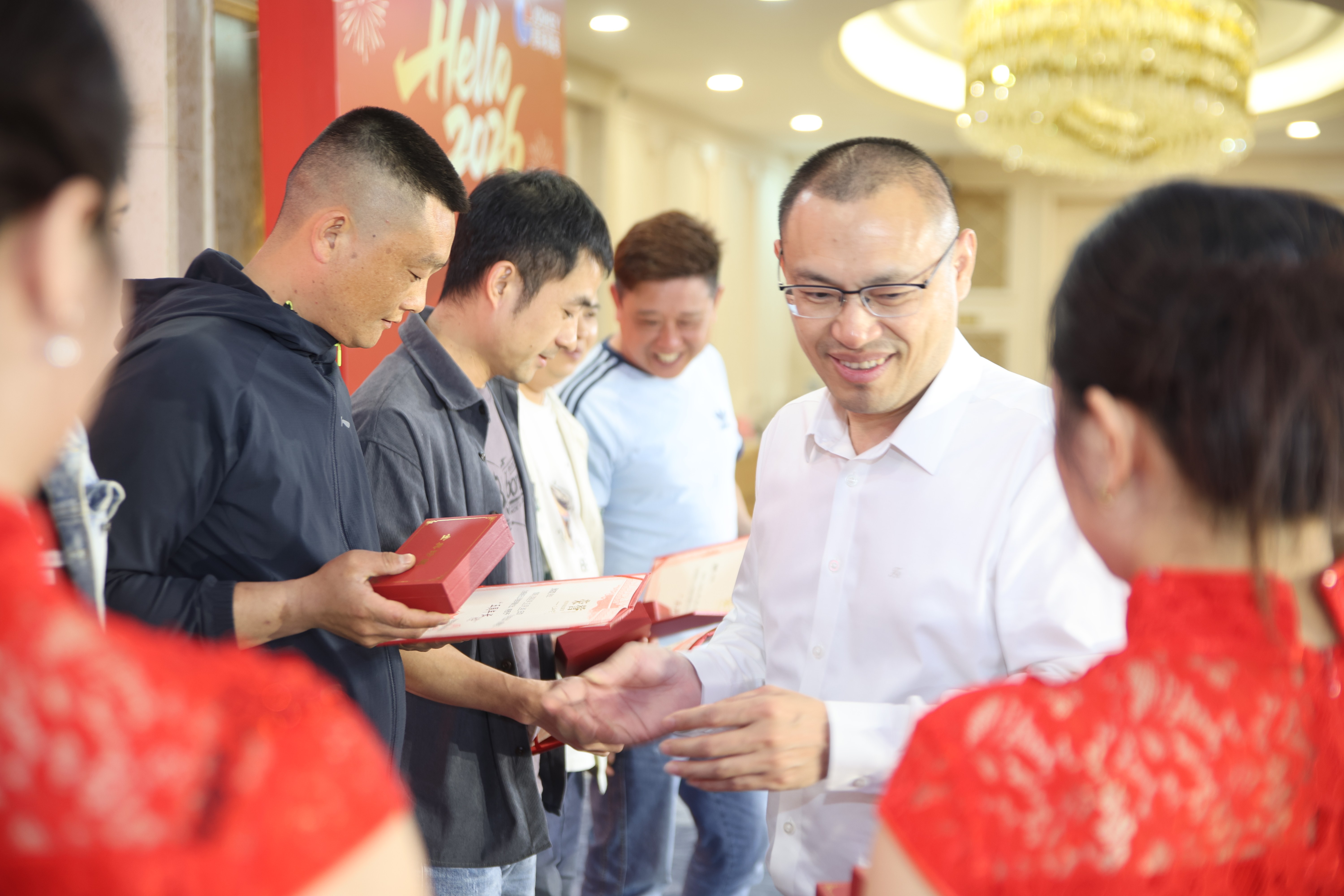 ec02de61cfa974e7a9d19b953abd04f1(1)