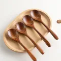 Cucchiaio in bambù naturale realizzato a mano per uso cucina