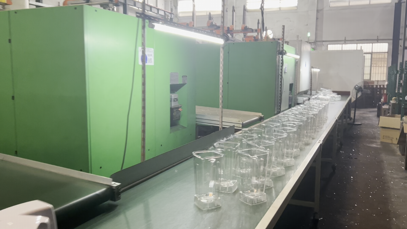 Injection Molding Machines for blender jar
