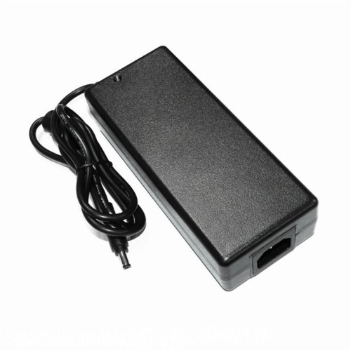 Universal AC DC 21V 5A Desktop Batterie Ladegerät