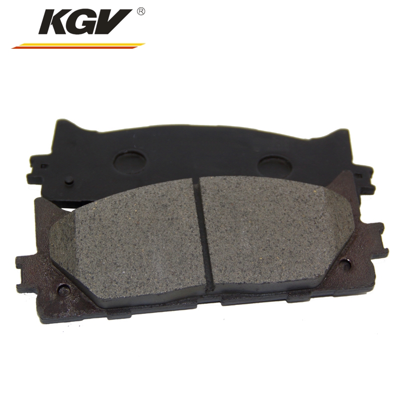 Auto Spare Parts Semi-metallic Brake Pad for LEXUS