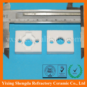 Ceramic insulator beads for infrared ceramic heating element
