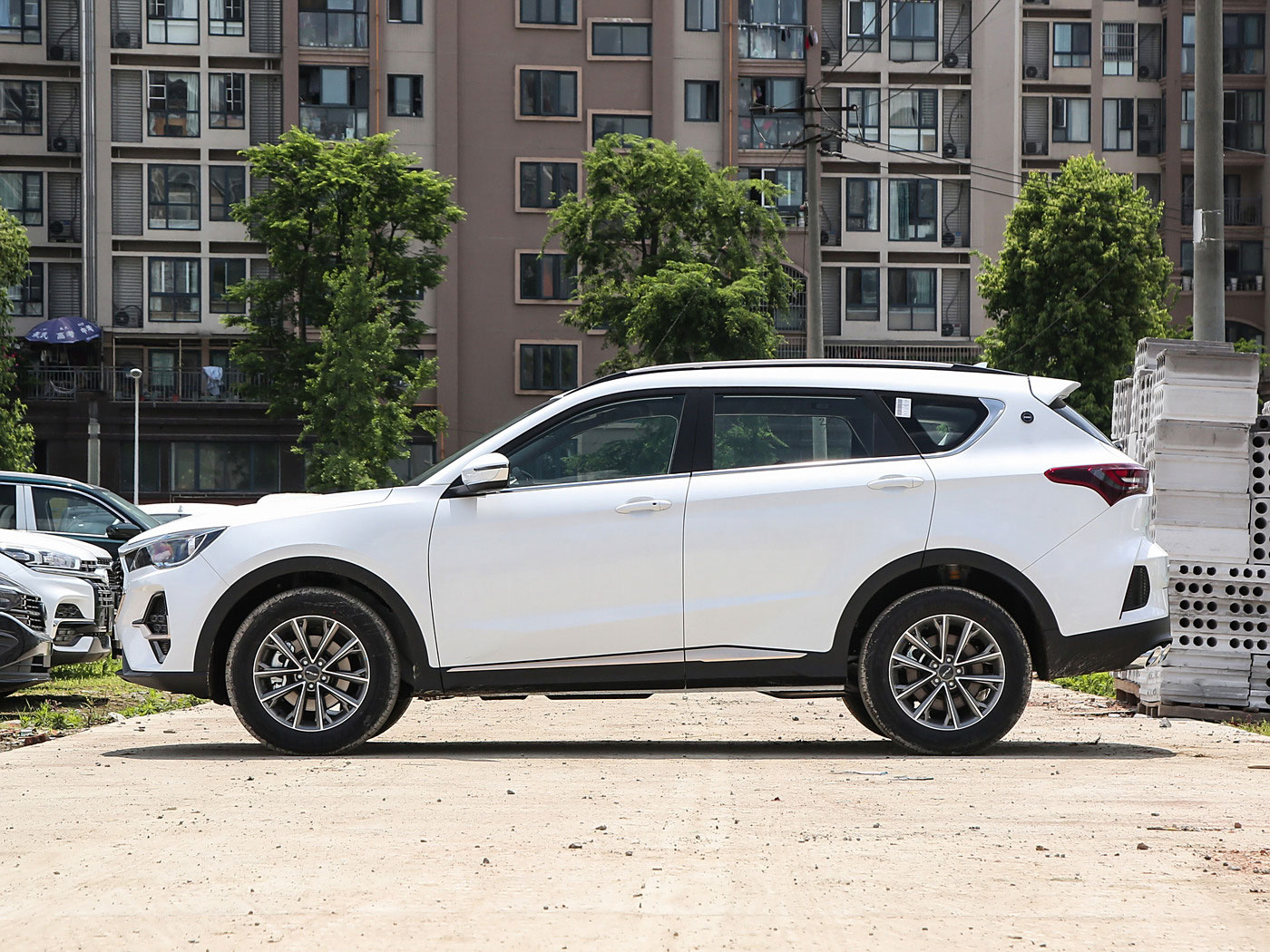 New 5 Seats Suv Chery Jetour X70 Plus