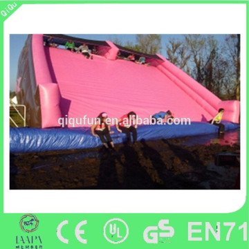 2016 cheap mud bouncy climb with pool for sale
