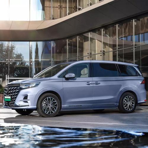 7-seater new station wagon Roewe Imax8