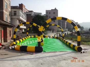 0.6mm Pvc Tarpaulin Airtight Sealed Inflatable Zorb Track For Grassland Sports Games